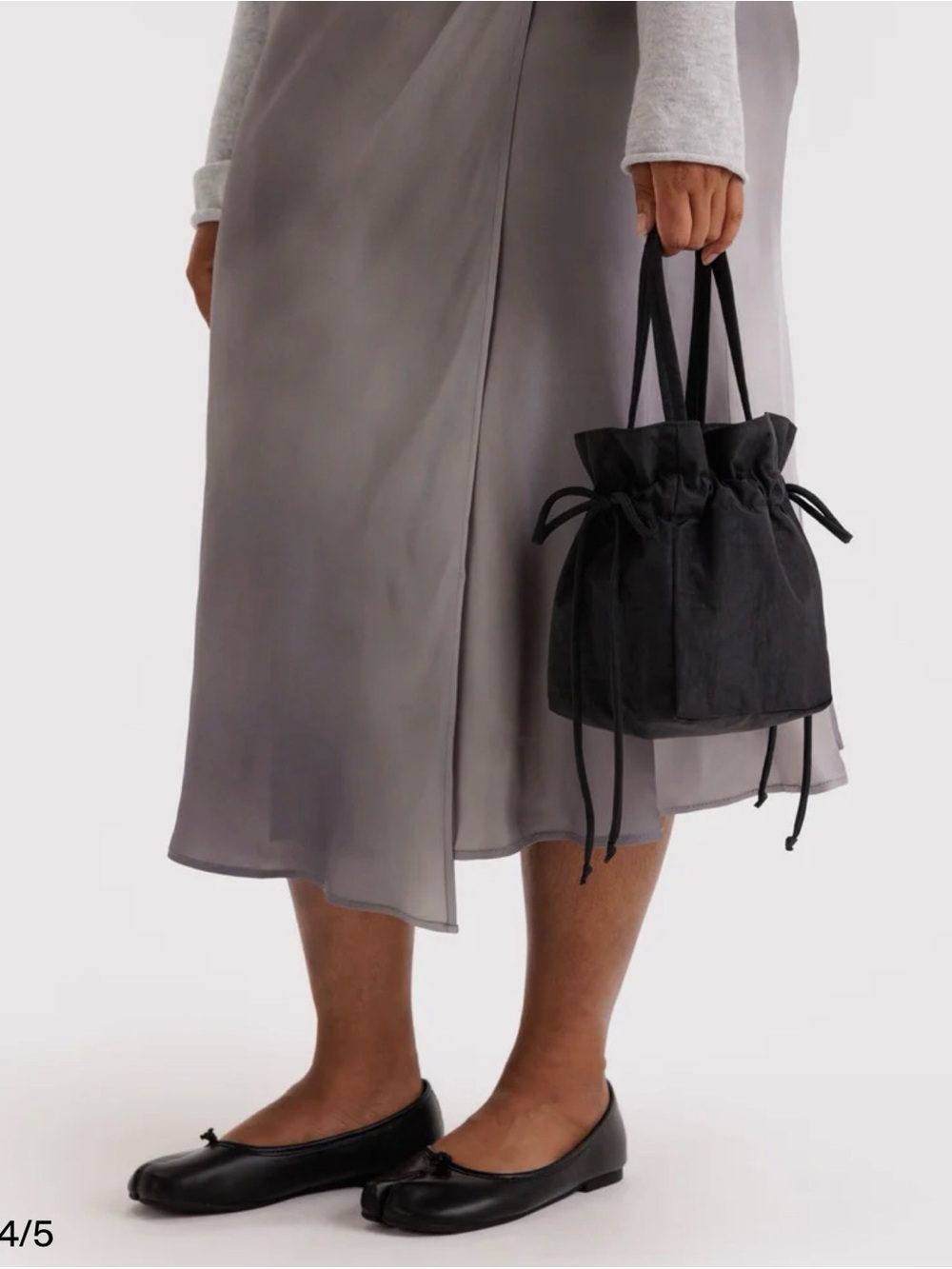 BAGGU Black Drawstring Bucket Tote - Picture 1 of 7